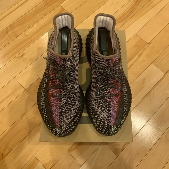 Yeezy Yecheil Non-reflective - Picture 3 of 12